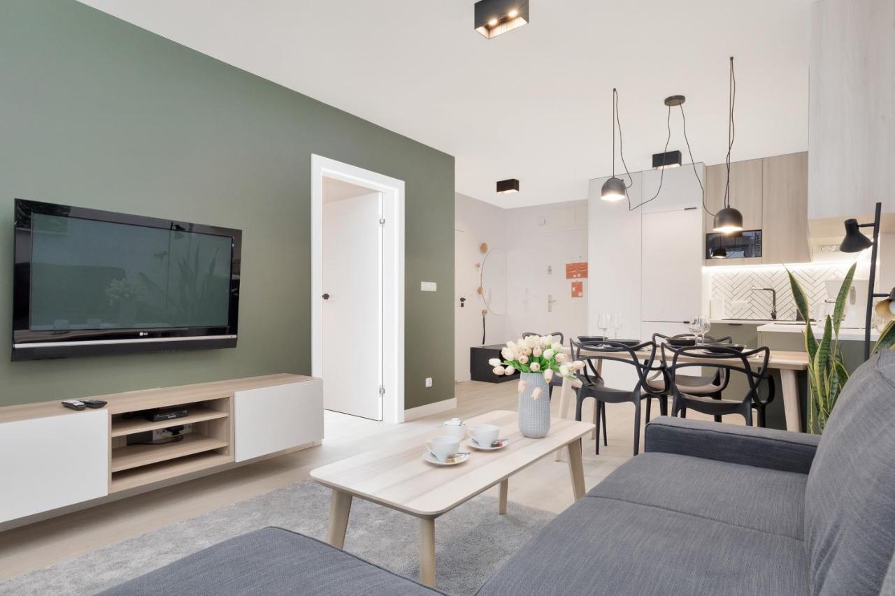 Apartament Premium Platany By Noclegi Renters Kolobrzeg Exterior photo